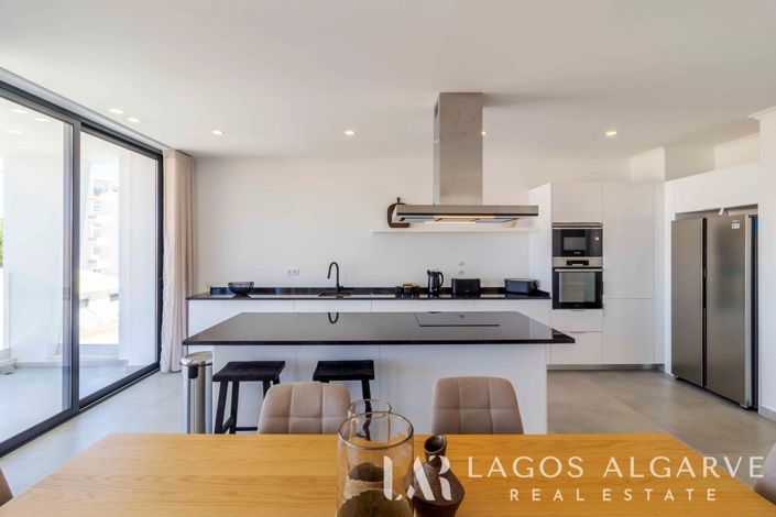 Image No.6-3 Bed Villa for sale