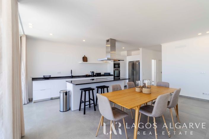 Image No.7-3 Bed Villa for sale