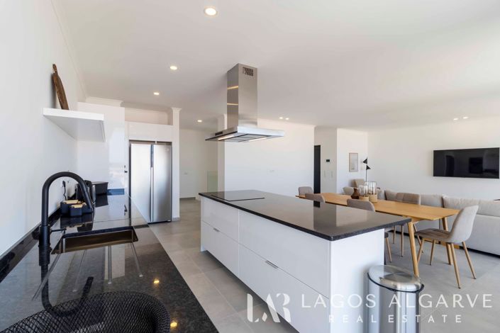 Image No.8-3 Bed Villa for sale