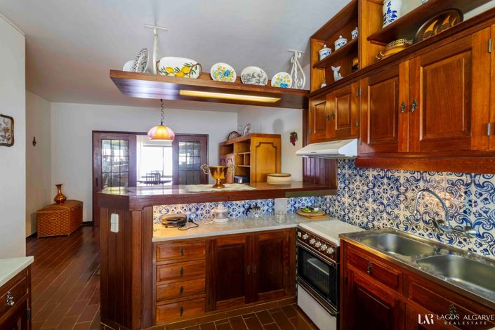 Image No.18-5 Bed Villa for sale