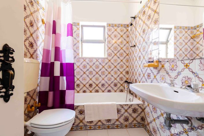 Image No.23-5 Bed Villa for sale