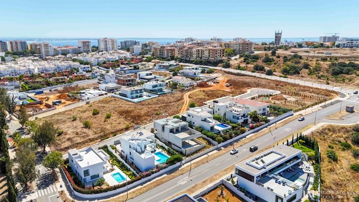 Image No.5-Villa de 4 chambres à vendre à Lagos