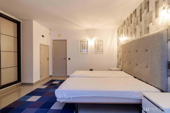 Image No.19-2 Bed Villa for sale