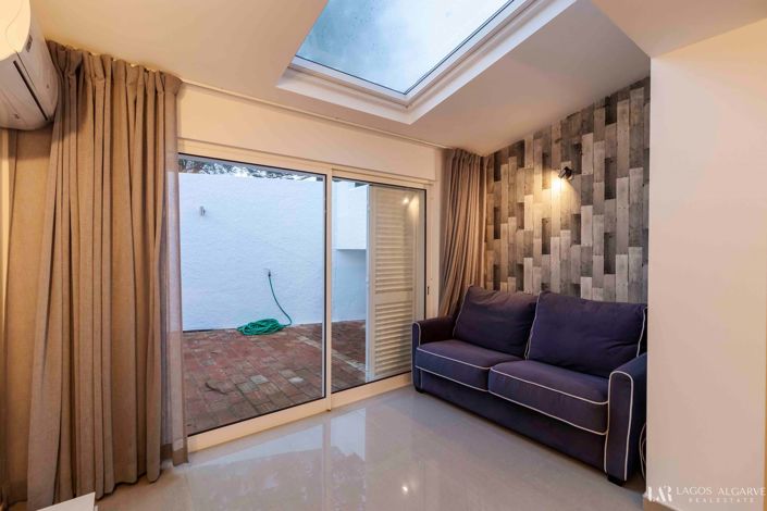 Image No.21-2 Bed Villa for sale