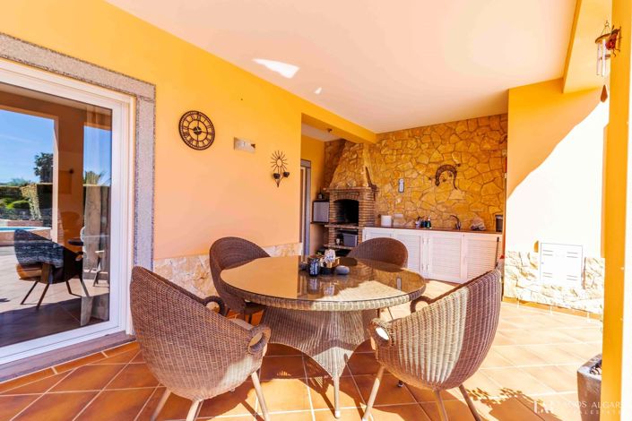 Image No.14-4 Bed Villa for sale