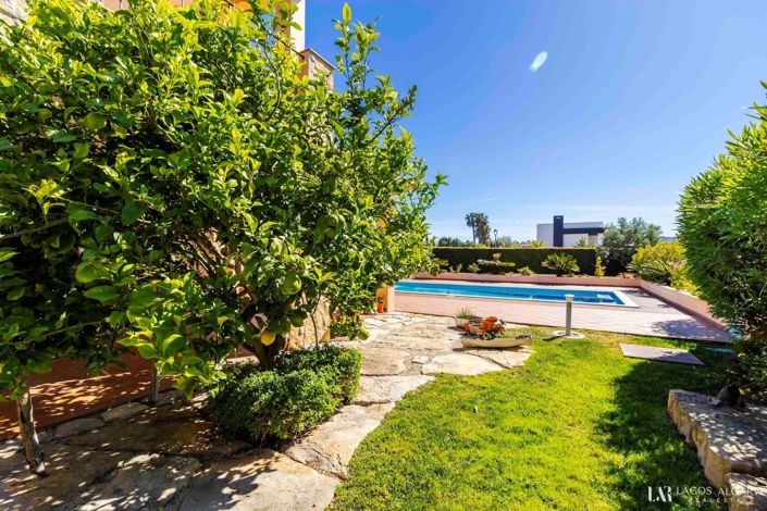 Image No.19-4 Bed Villa for sale