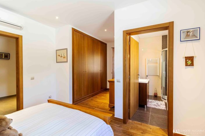 Image No.23-4 Bed Villa for sale