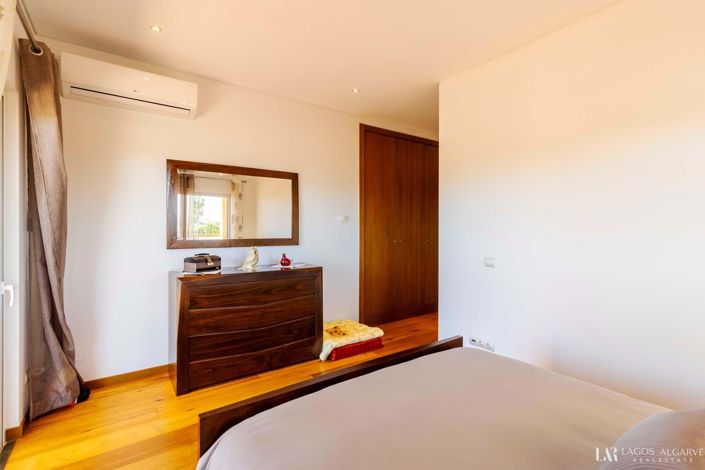 Image No.32-4 Bed Villa for sale