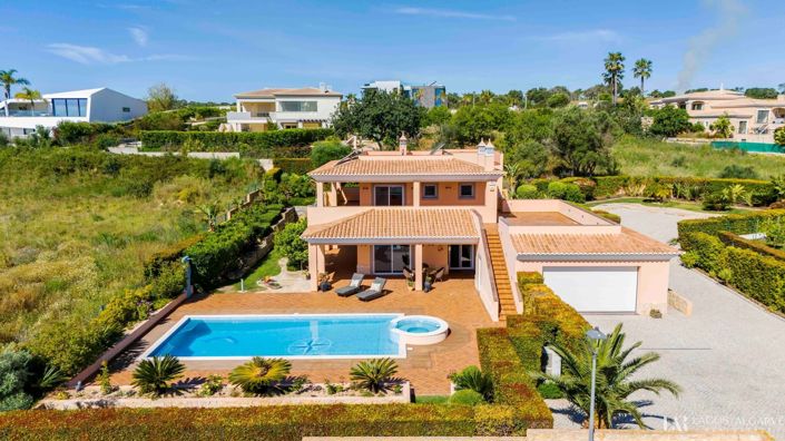 Image No.50-4 Bed Villa for sale