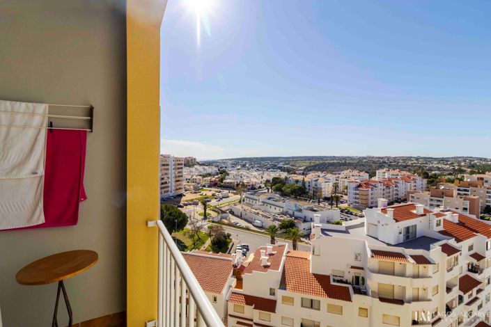 Image No.3-Appartement de 2 chambres à vendre à Lagos