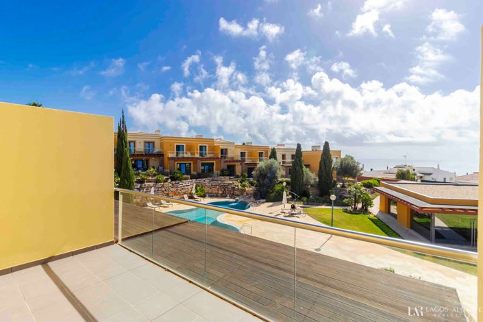 Image No.1-2 Bed Townhouse for sale