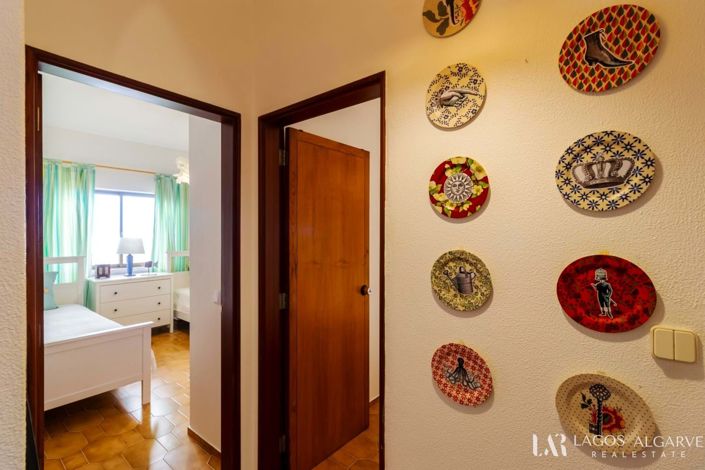 Image No.22-2 Bed Apartment for sale