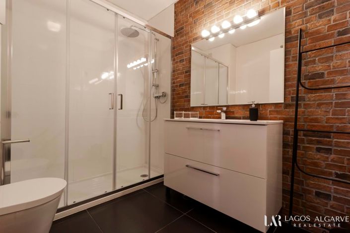 Image No.27-2 Bed Apartment for sale