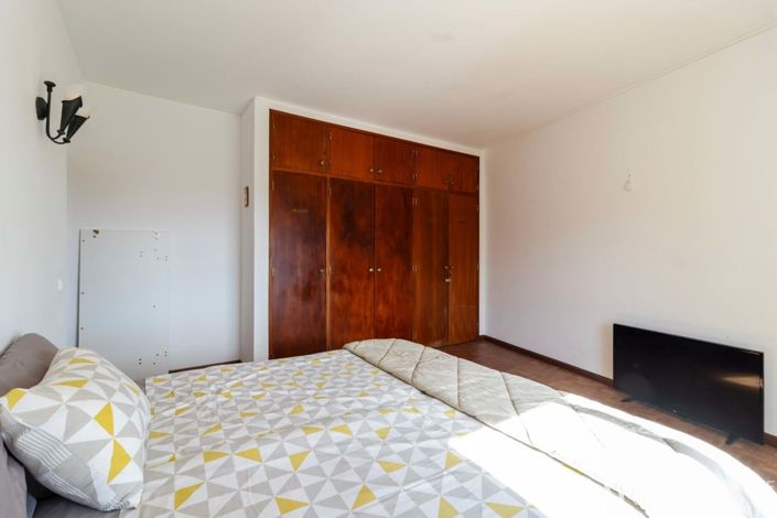 Image No.18-2 Bed Apartment for sale