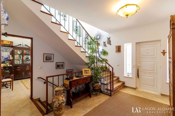 Image No.17-5 Bed Villa for sale