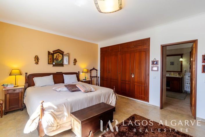 Image No.22-5 Bed Villa for sale