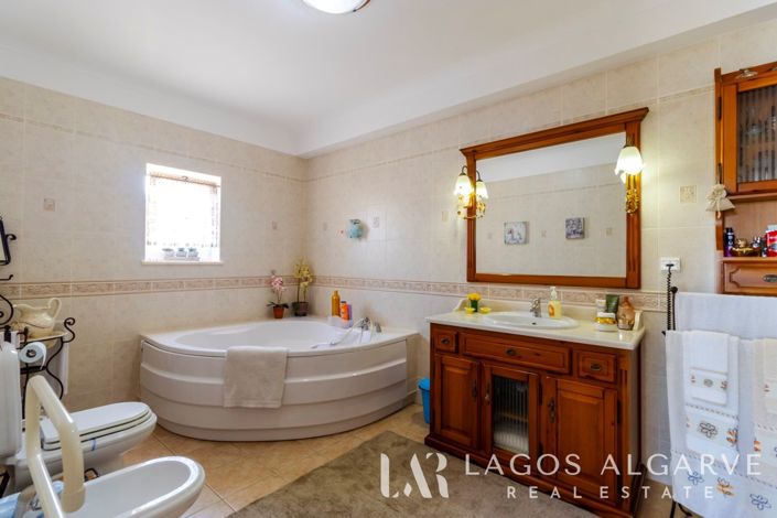Image No.23-5 Bed Villa for sale