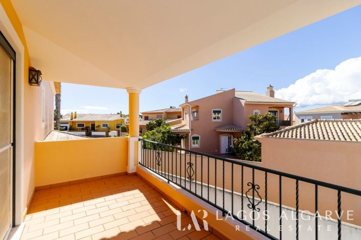 Image No.27-5 Bed Villa for sale
