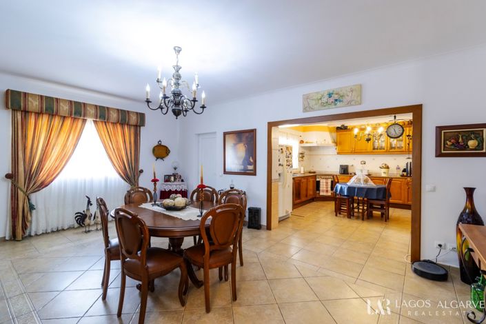 Image No.3-5 Bed Villa for sale