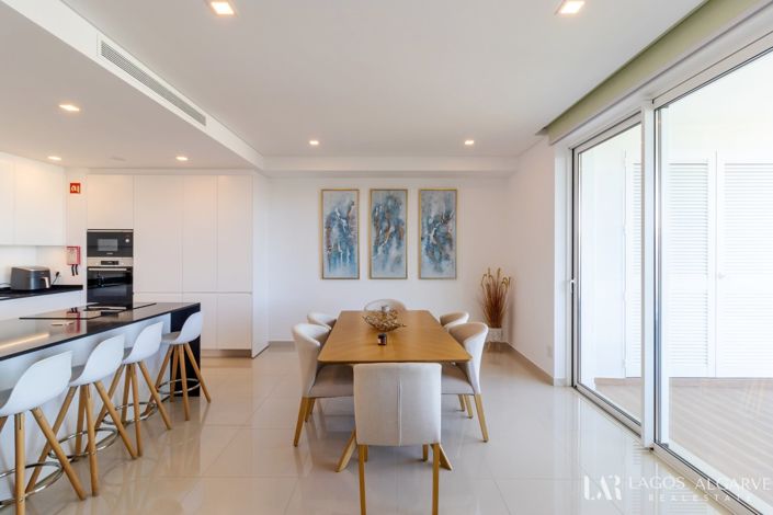 Image No.15-3 Bed Apartment for sale