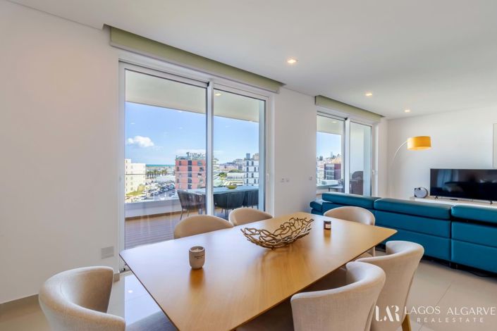 Image No.17-3 Bed Apartment for sale