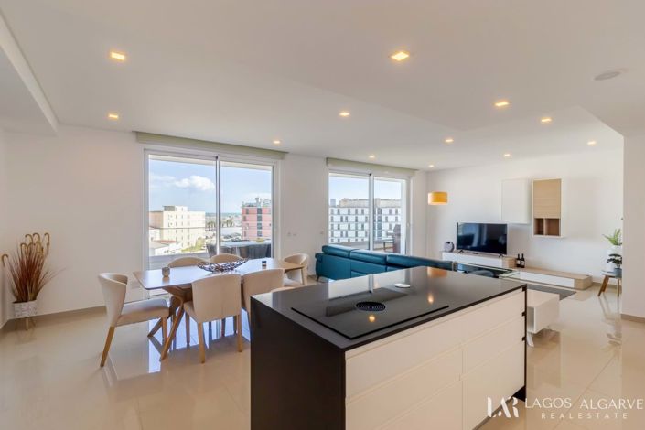 Image No.19-3 Bed Apartment for sale