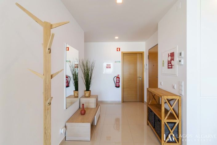 Image No.24-3 Bed Apartment for sale