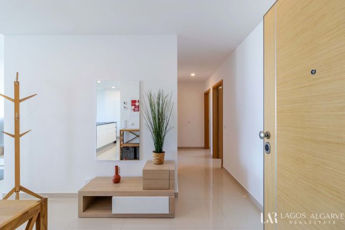 Image No.25-3 Bed Apartment for sale