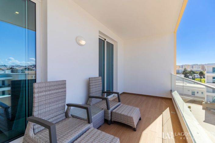 Image No.30-3 Bed Apartment for sale