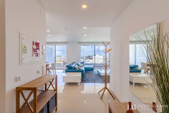 Image No.9-3 Bed Apartment for sale