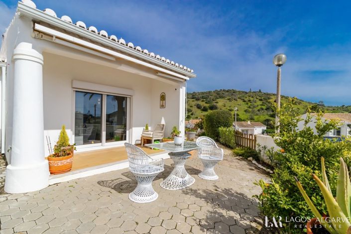 Image No.1-3 Bed Villa for sale