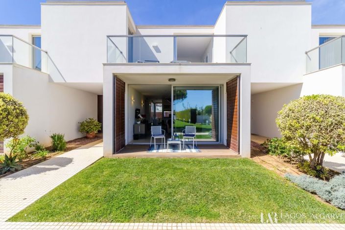 Image No.9-3 Bed Townhouse for sale