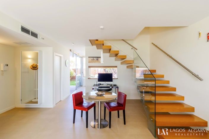 Image No.11-3 Bed Townhouse for sale