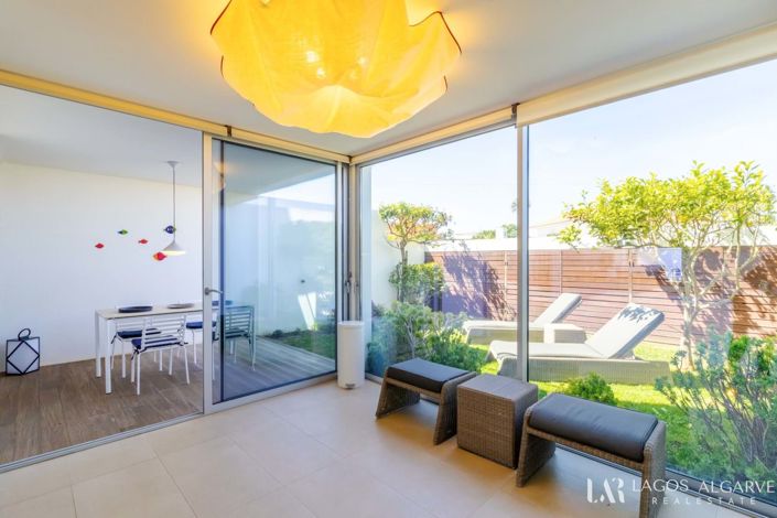 Image No.14-3 Bed Townhouse for sale