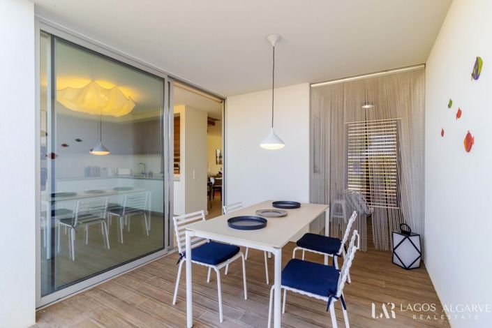 Image No.19-3 Bed Townhouse for sale