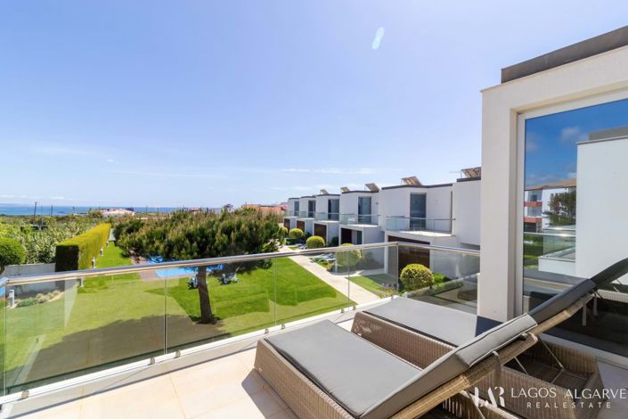 Image No.26-3 Bed Townhouse for sale