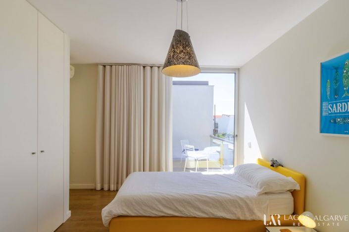 Image No.31-3 Bed Townhouse for sale