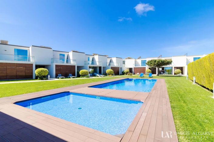 Image No.42-3 Bed Townhouse for sale