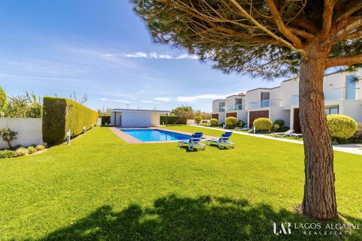 Image No.6-3 Bed Townhouse for sale