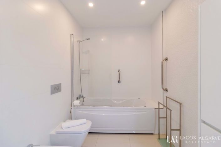 Image No.25-Appartement de 2 chambres à vendre à Lagos