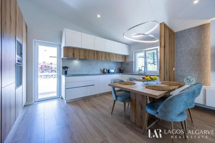 Image No.8-4 Bed Villa for sale