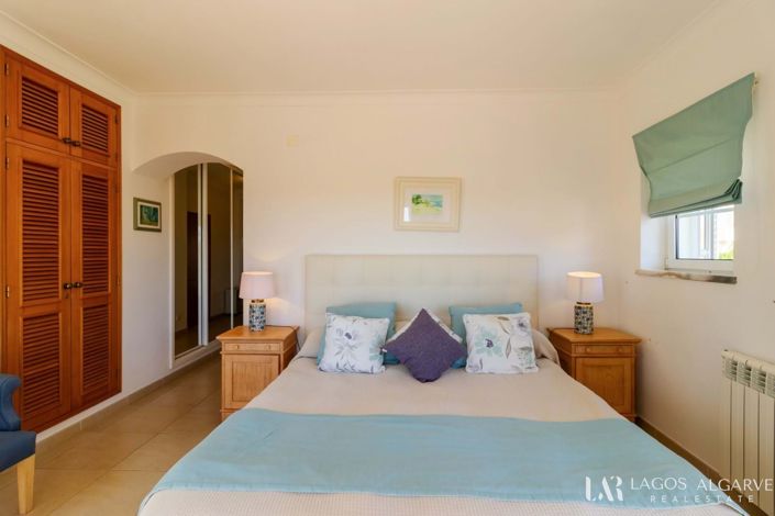 Image No.26-5 Bed Villa for sale