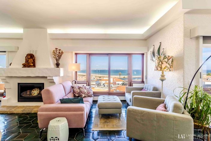 Image No.1-4 Bed Apartment for sale