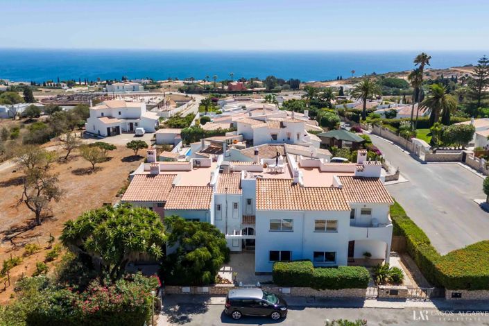 Image No.1-3 Bed Villa for sale