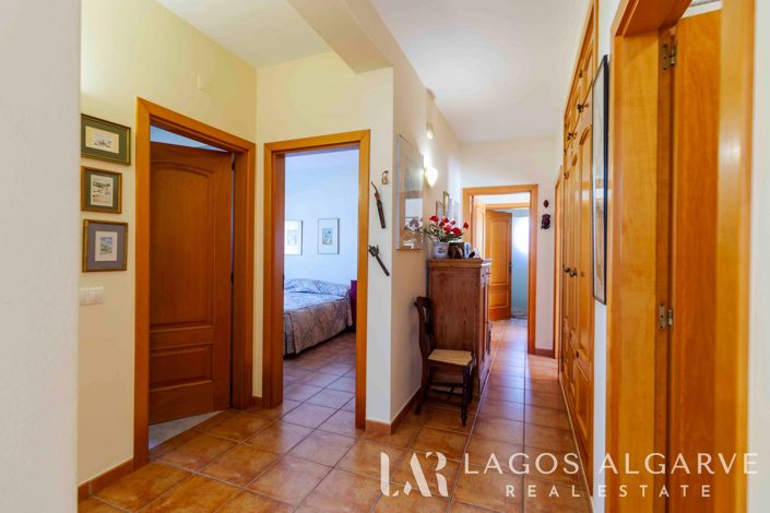 Image No.18-4 Bed Villa for sale