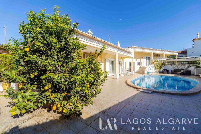 Image No.29-4 Bed Villa for sale