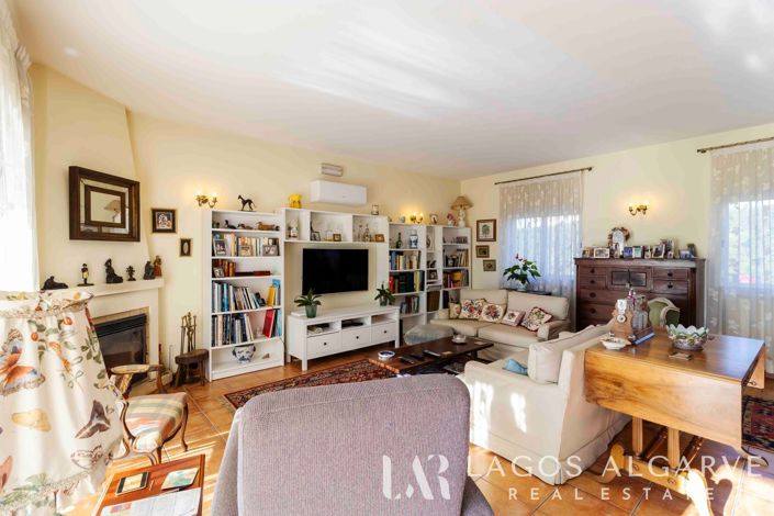 Image No.8-4 Bed Villa for sale