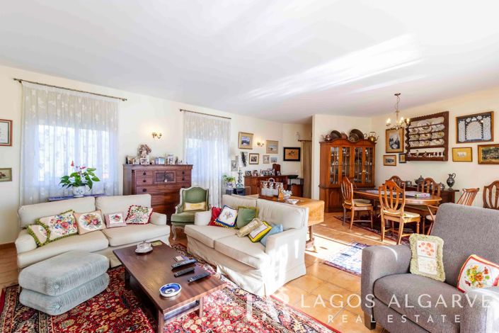 Image No.9-4 Bed Villa for sale