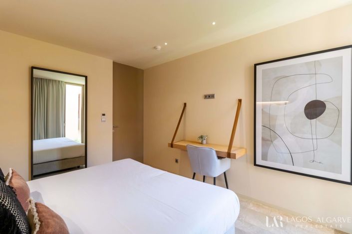 Image No.17-2 Bed Apartment for sale