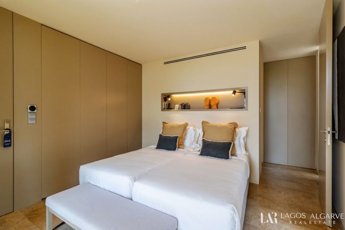 Image No.24-2 Bed Apartment for sale